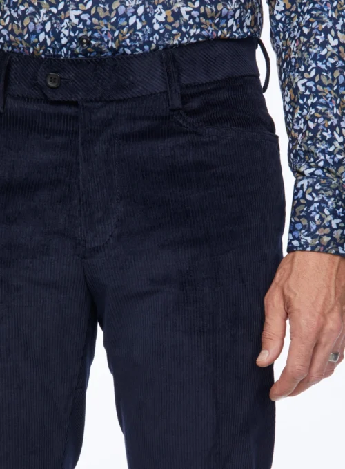 Pantalon En Velours 12 Pantalon En Velours -Modeel Egante Magasin C04 511B4PHT NY2 1a978302 685f 4d09 8a89 4ace5bbfde22 scaled