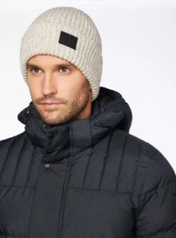 Tuque En Tricot Beige