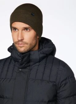 Tuque Unie Cotelée -Modeel Egante Magasin C17 5260 OL