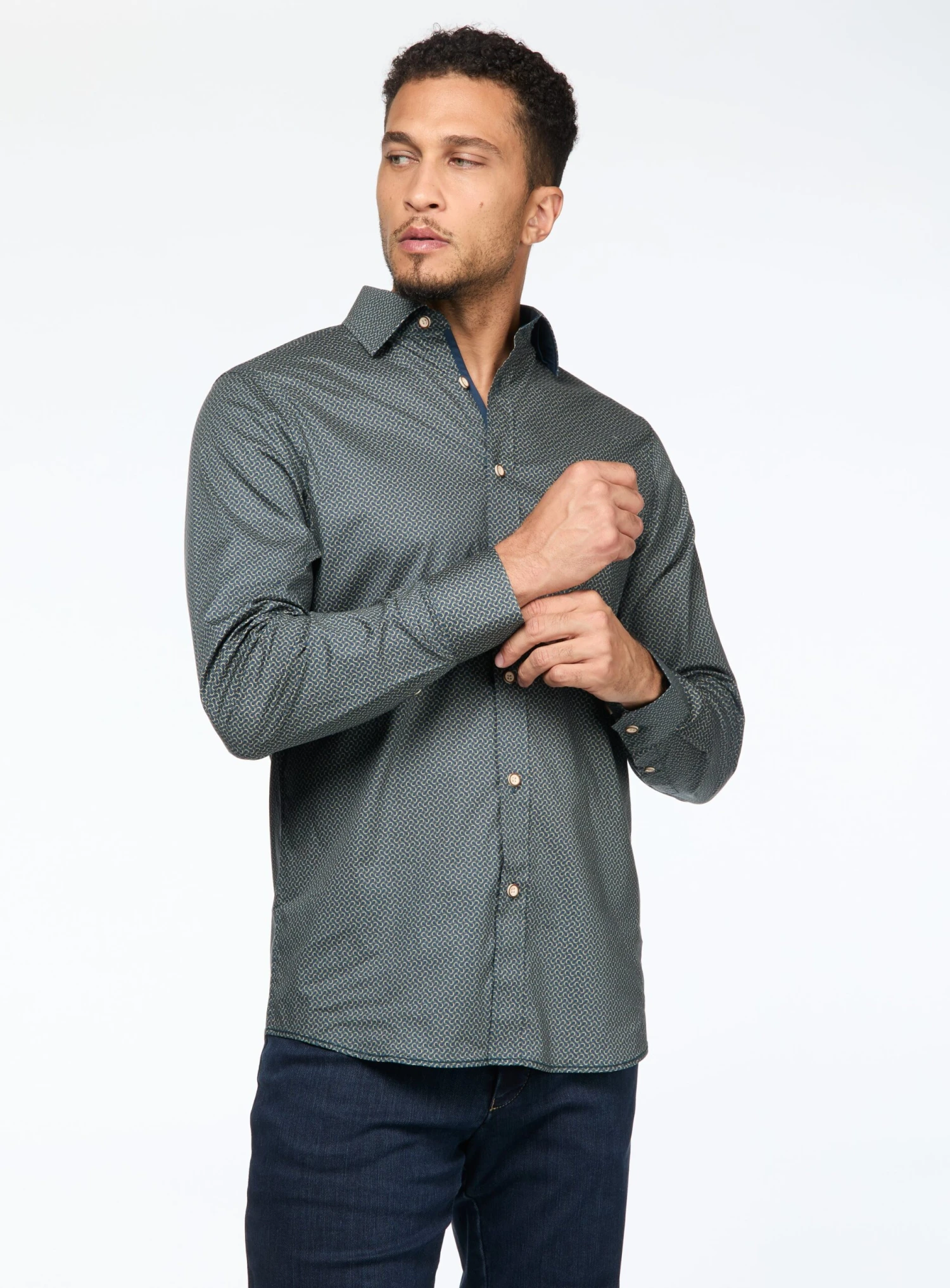 Chemise Verte à Motif Géométrique 3 Chemise Verte à Motif Géométrique