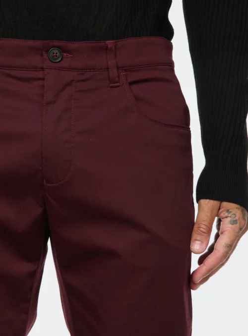 Chino à Motif De Micro Diamants -Modeel Egante Magasin P15 4508650 RSB2 scaled