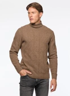 Chandail à Col Roulé En Tricot Torsadé -Modeel Egante Magasin Y22 4515941 TN