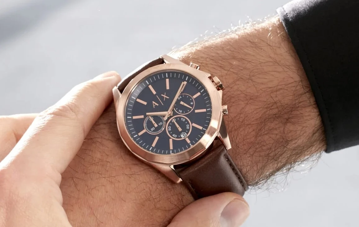 Devant -Modeel Egante Magasin tai xuong 22